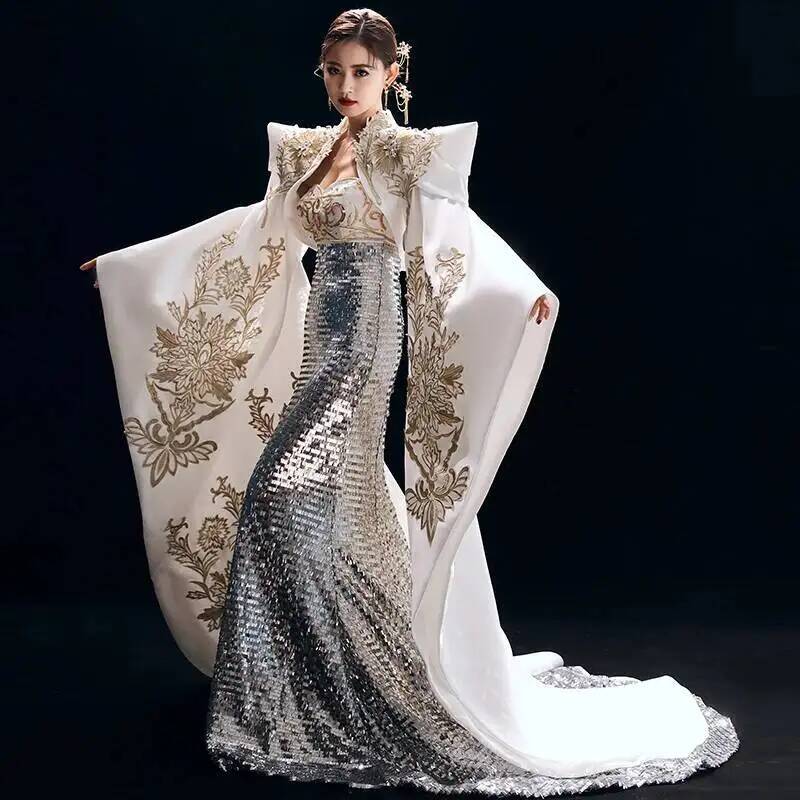 정장은 위엄 있고 우아하며 날씬한 중국 스타일로, 무대 - Evening Gown 리뷰 및 가격
